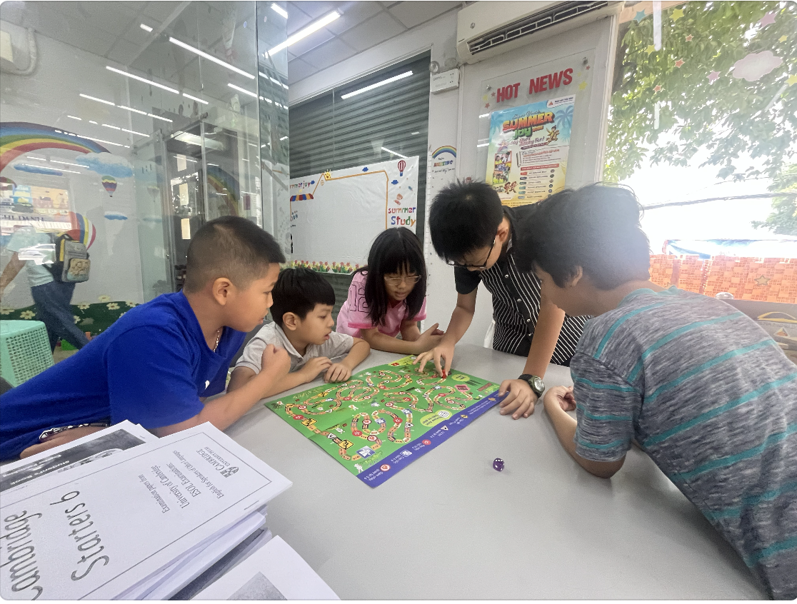 Combo 3 VOCAB RACING (3 CHỦ ĐỀ, 6+ tuổi)