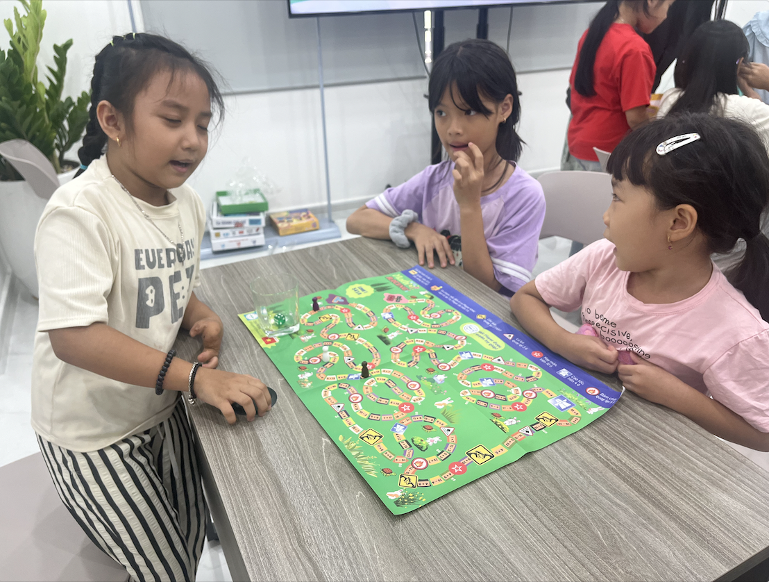 Cờ VOCAB RACING (Level 4: TRANSPORTATION, 6+ tuổi)